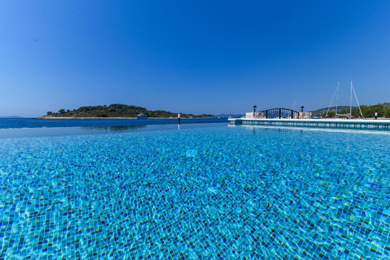 Villa Rudini With Heated Pool 奥库格哥恩基 外观 照片