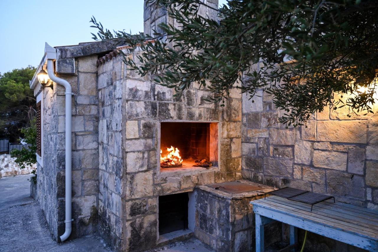 Villa Rudini With Heated Pool 奥库格哥恩基 外观 照片