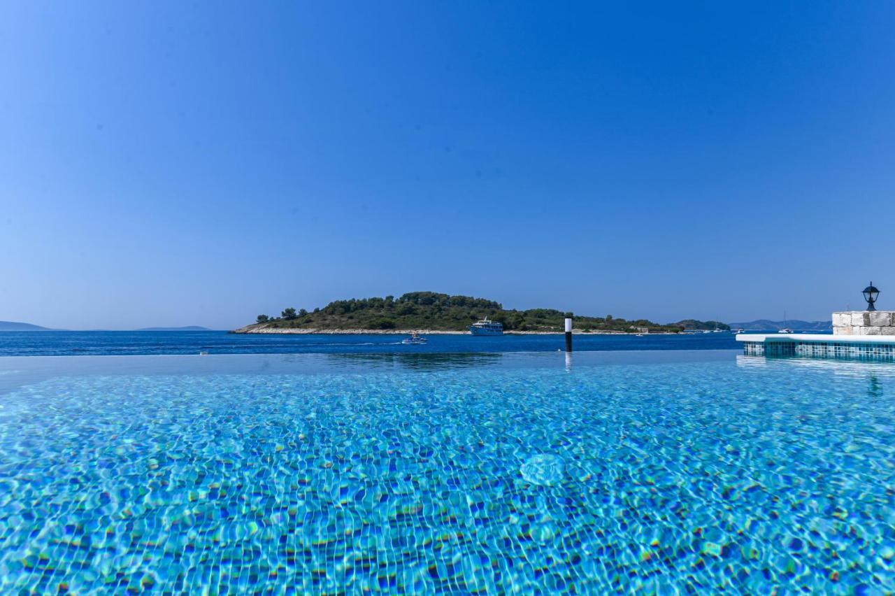 Villa Rudini With Heated Pool 奥库格哥恩基 外观 照片